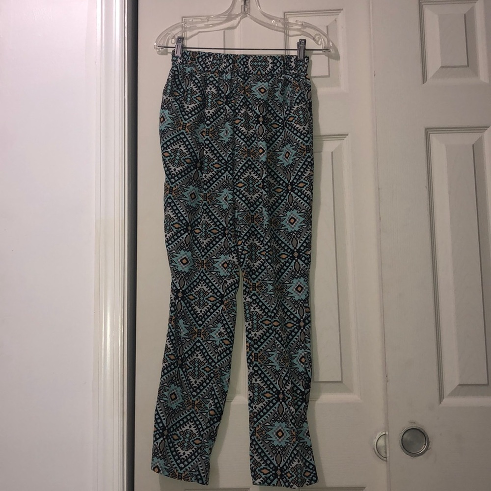 Patterned flowy pants